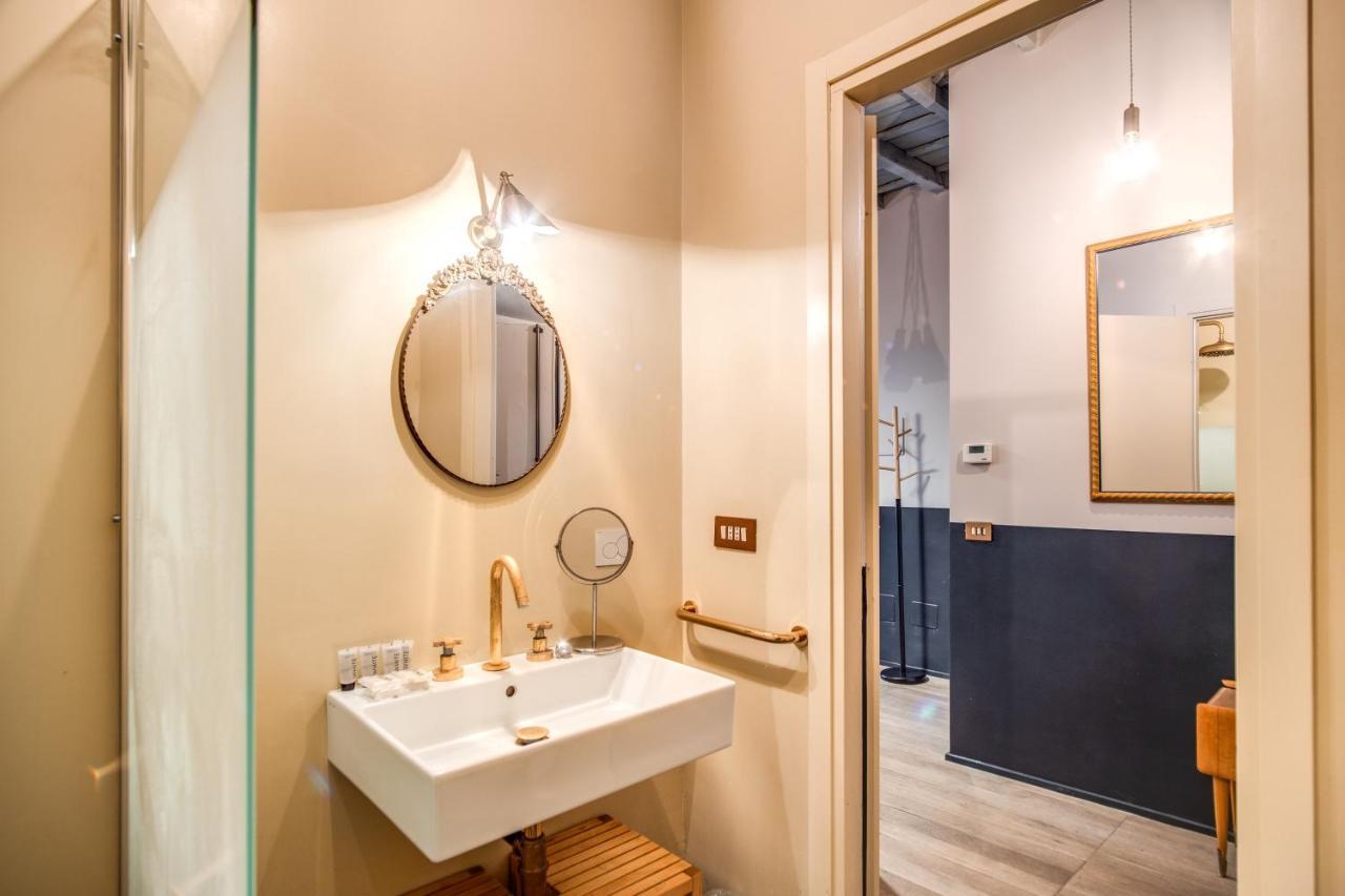 Stylish And Spacious Apartment Next To The Colosseum 로마 외부 사진