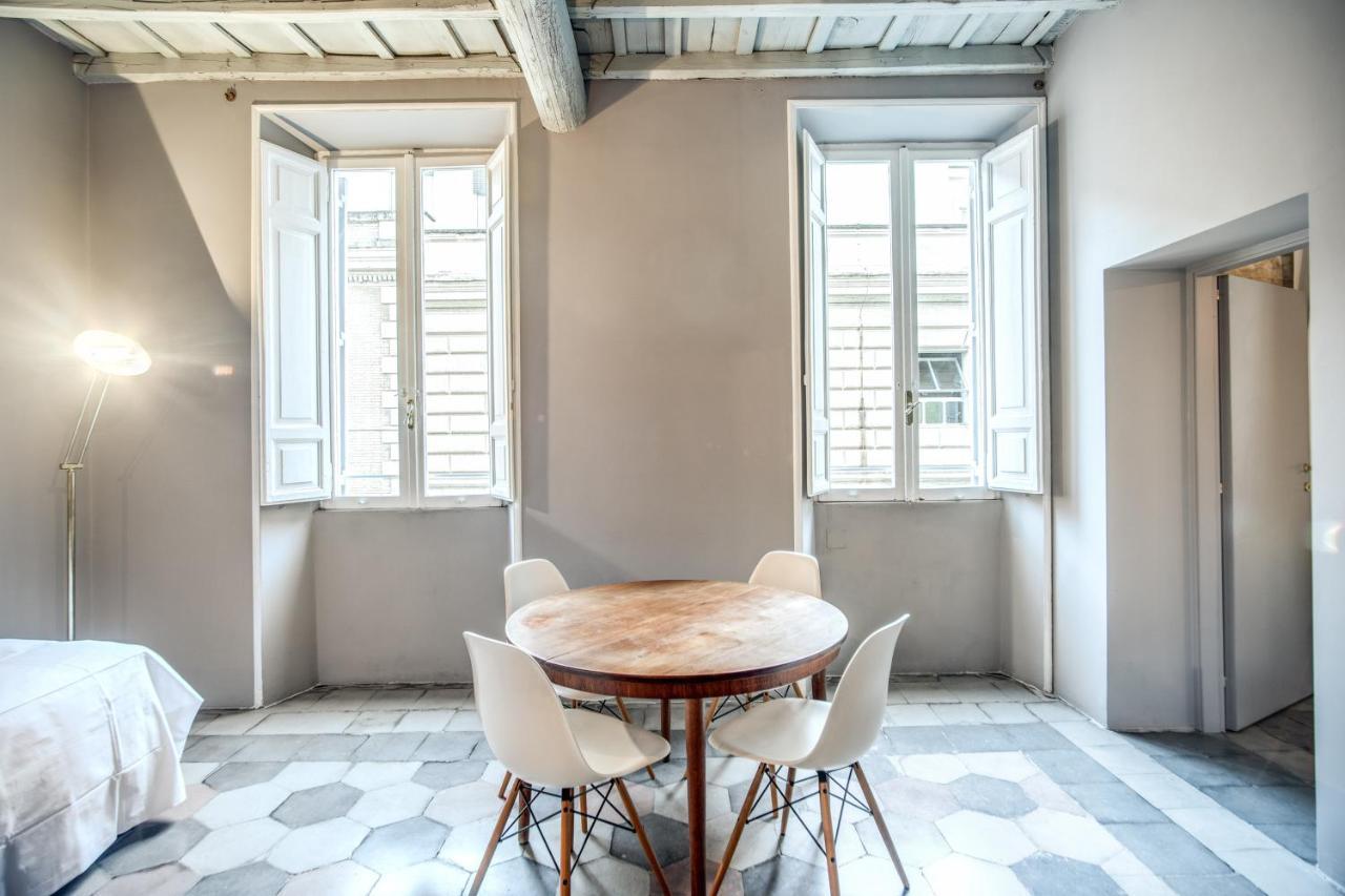Stylish And Spacious Apartment Next To The Colosseum 로마 외부 사진